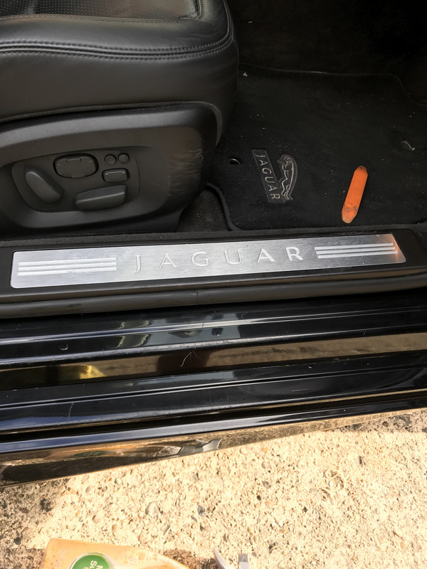 10AAE670-CDF2-48EB-9B5A-D28C0FC1B4C9