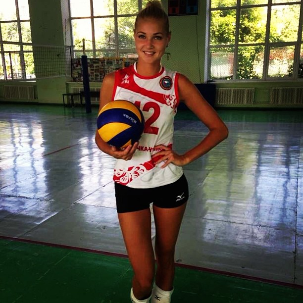 VALERIYA_SAFONOVA_184_CM_35
