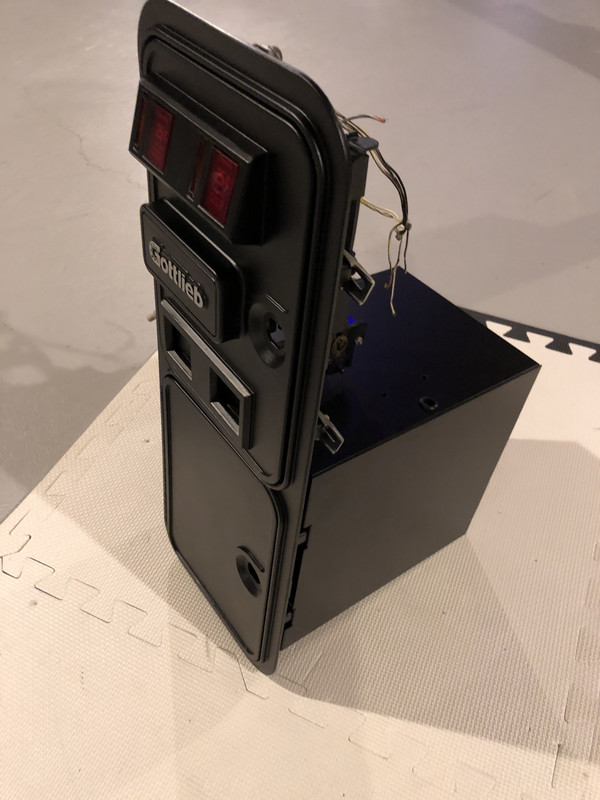 57754316-7C37-4879-9FC7-85AECD3A4E11