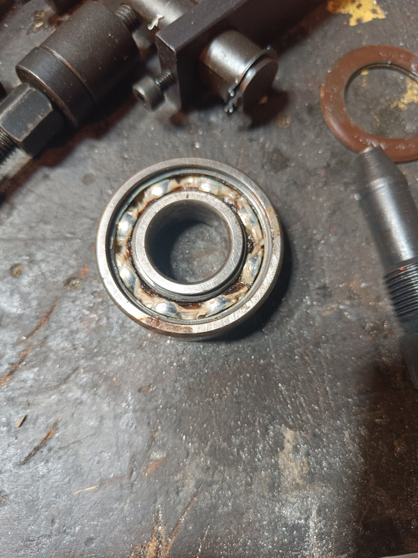 Roulement roue AR piqué