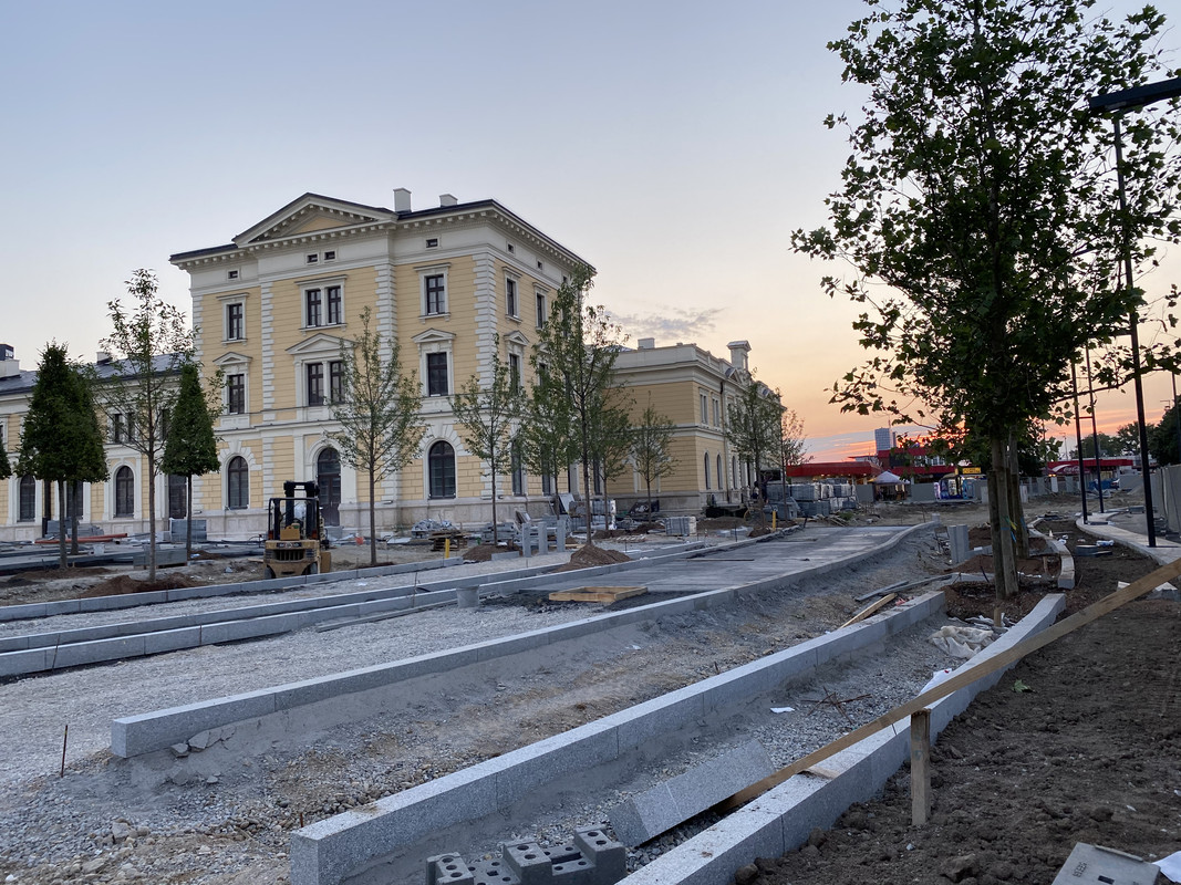 D9334681-CA5D-4E93-9705-29AC508A1C76