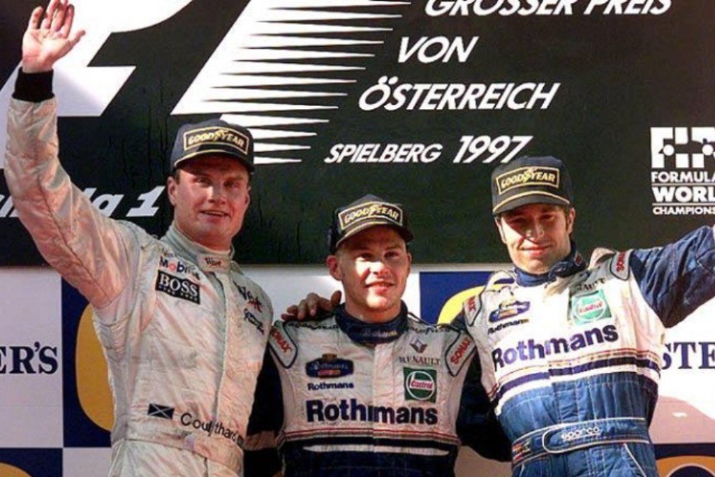 1997 авст подиум
