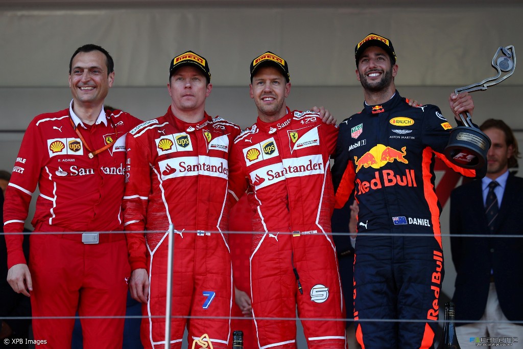 2017 06 мон подиум