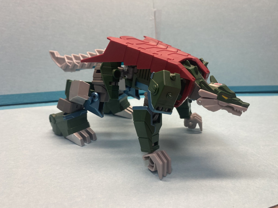 Cyberverse-Ultra-Class-Thunderhowl-5