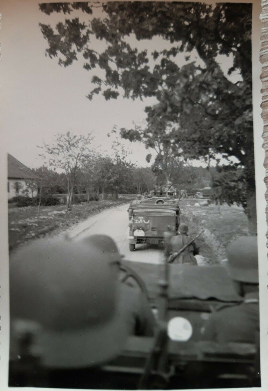 Vormarsch Leningrad Russland Ostfront 1941 , LKW PKW Kübelwagen