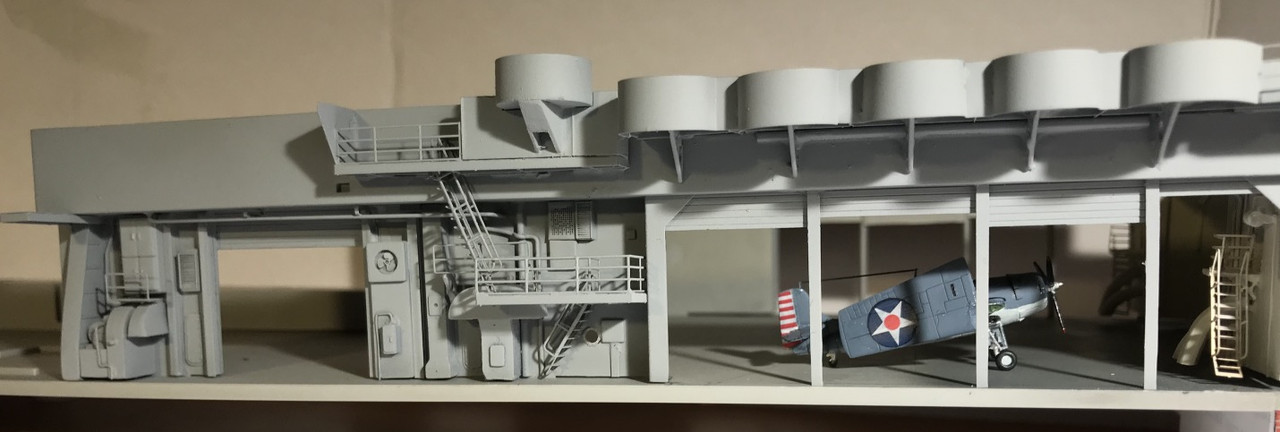 << USS Hornet CV-8 Merit International | N° 62001 | 1:200 >> - Page 9 Screenshot-2020-05-31-00-07-44-777