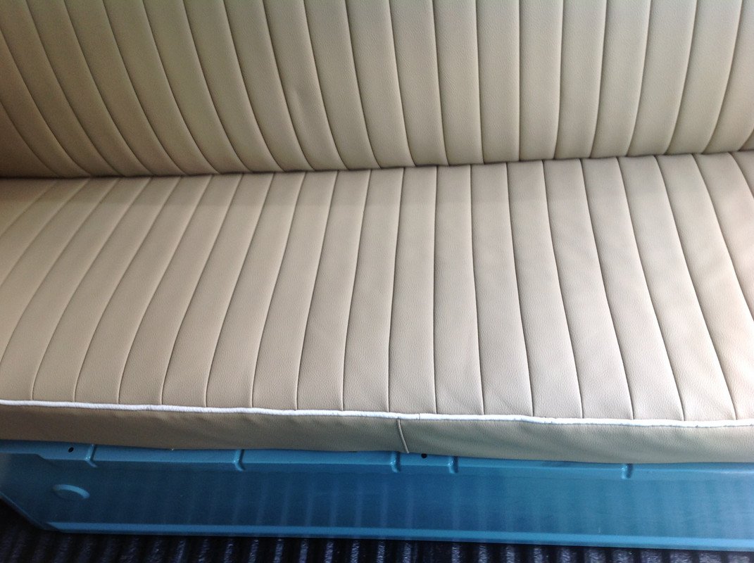 AE6CB410-0F2B-4894-9A14-629DB67FFC28