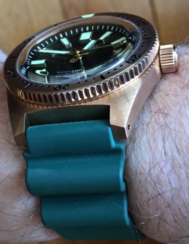 D8A58A5F-43F6-4B51-888E-0AFA8371AA56