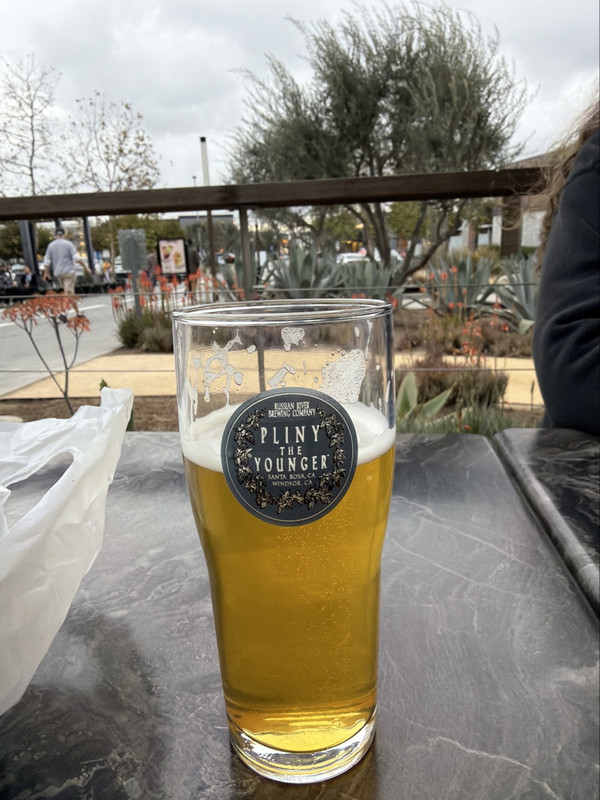 B9824475 AA77 448D 9E24 35EF0C10CABF