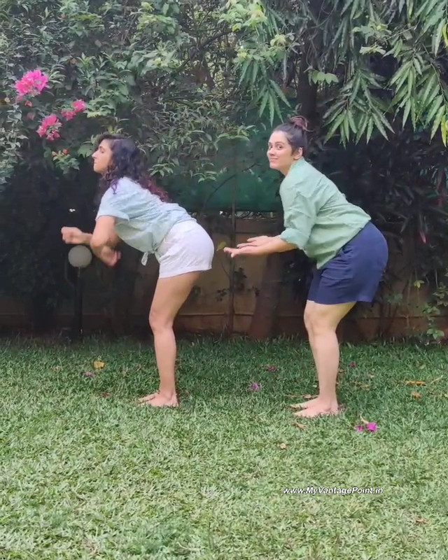 32-Girija-Oak-Godbole-Hot-Photos-HD-Mobile-Wallpaper-In-Western-Outfits-My-Vantage-Point