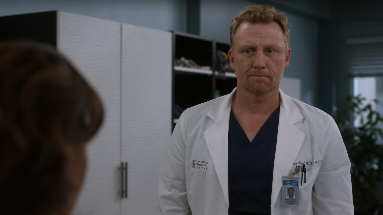 Grey's.Anatomy.S18E20.You.Are.the.Blood.1080p.10bit.AMZN.WEB-DL.DDP5.1.HEVC-Vyndros.mkv_snapshot_17.