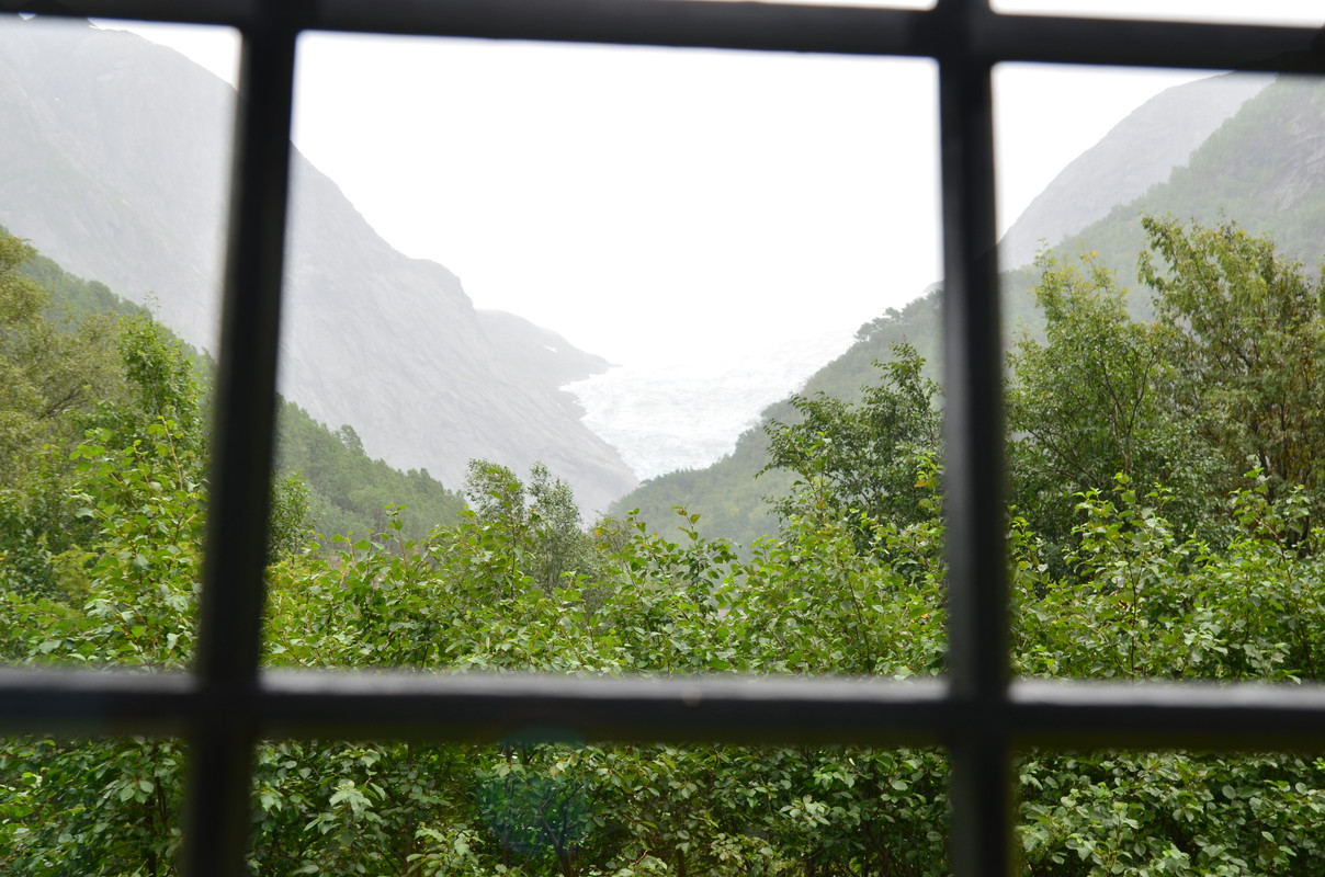 Noruega 10 días de cabañas y con niños - Blogs of Norway - ETAPA 4- Crucero por el Fiordo Geiranger hacia Hellesyt- Glaciar Briksdal (8)