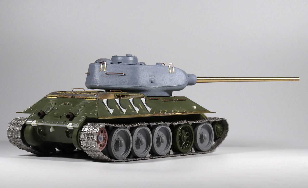 FE0D48AE-0B7F-493B-958A-B29353ECD1DE