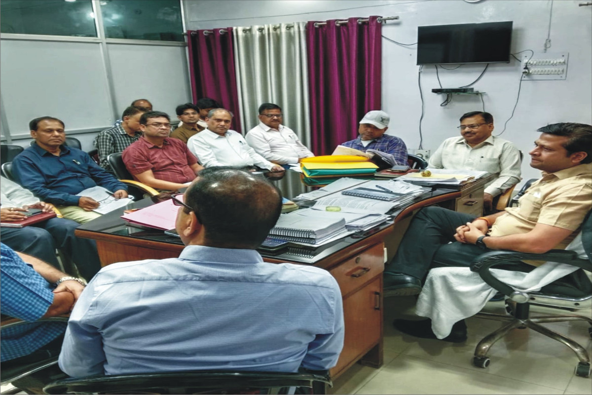 लोकसभा सामान्य निर्वाचन-2024 में आवश्यक सेवा में लगे अनुपस्थित मतदाताओं को मतदान की सुविधा प्रदान किये जाने हेतु नोडल अधिकारियो की बैठक सम्पन्न 