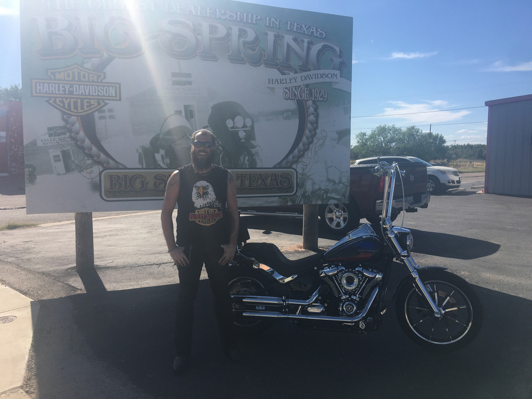 B204BFC0-EEA9-475C-BD51-46A5F78512D4