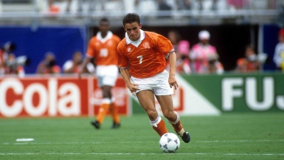 El exfutbolista Marc Overmars es ingresado al hospital por un derrame cerebral