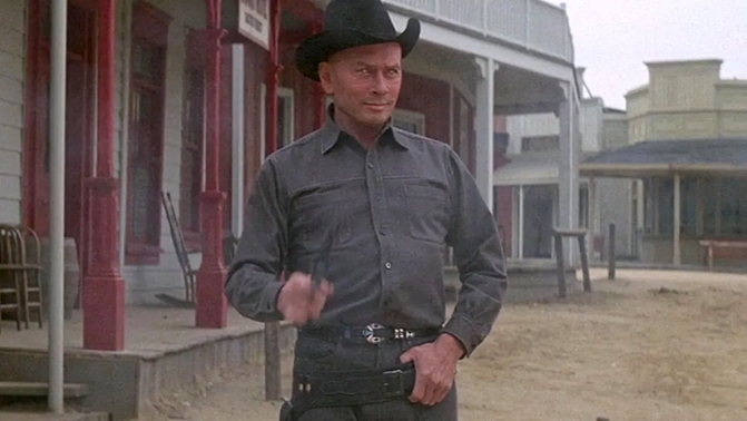 WESTWORLD-YUL-BRYNER-FOTOR-2.jpg