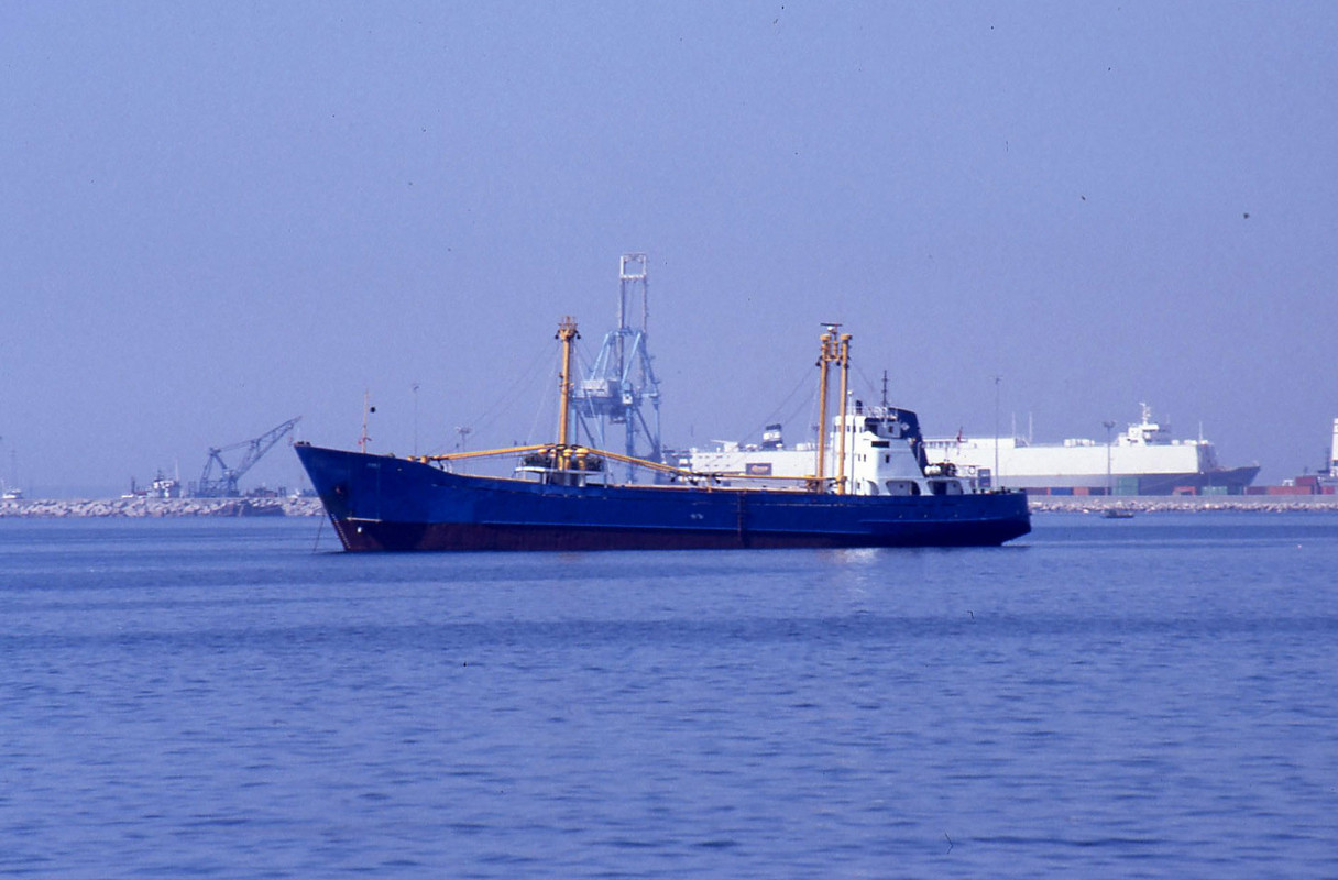 YAVUZ  (2065a)[GC1G]()(6 Jun 1990-Limassol Roads