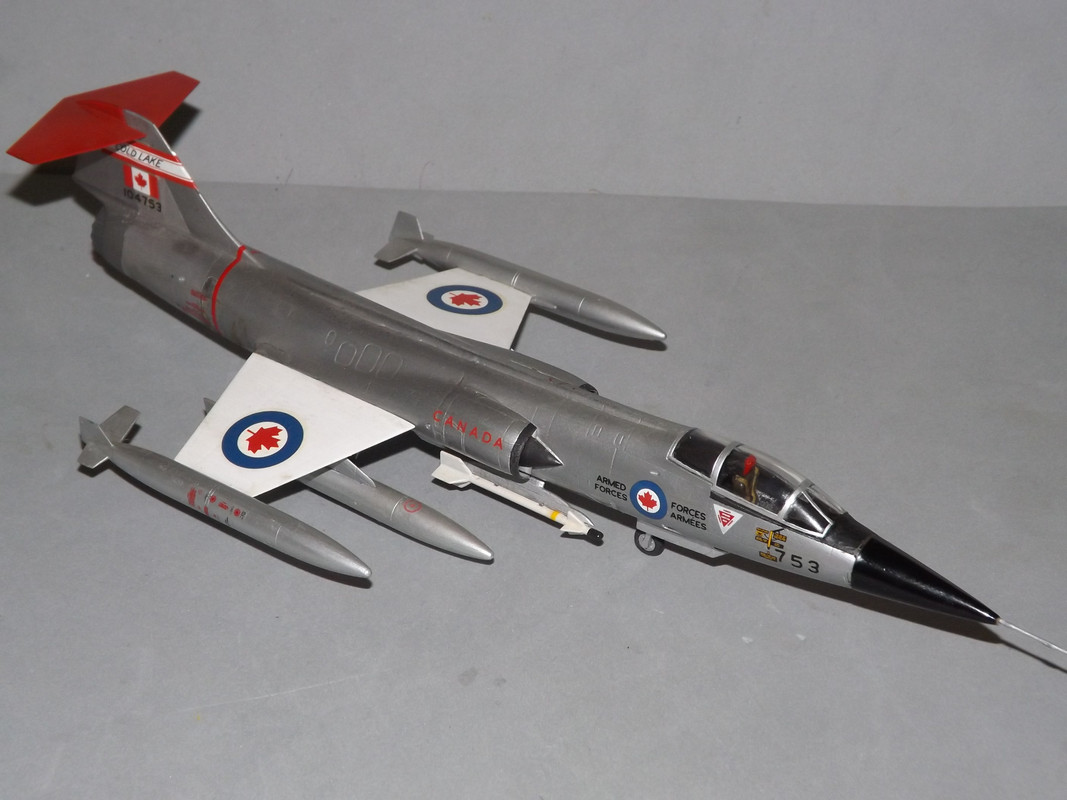 Revell_F104_Starfighter-Can-FS