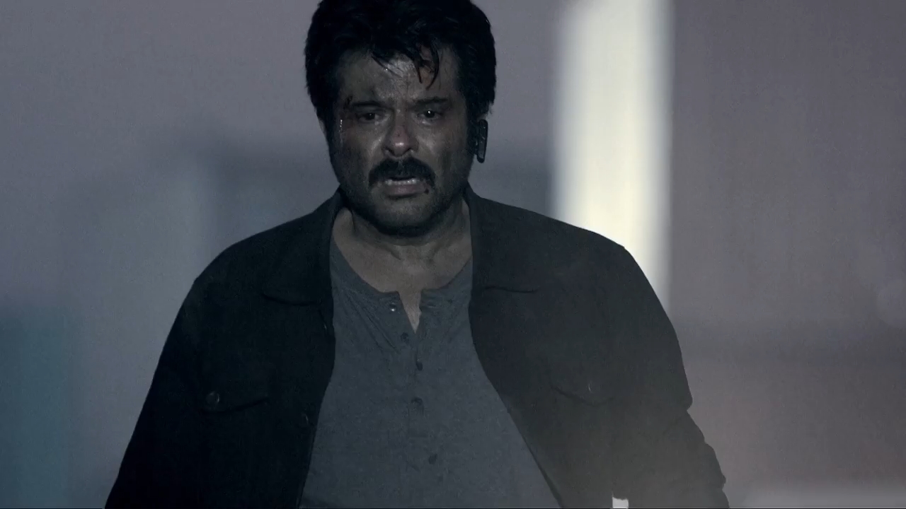 24: India 2013 WebRip Season 1 [Hindi] 480p 720p ESub Screenshot