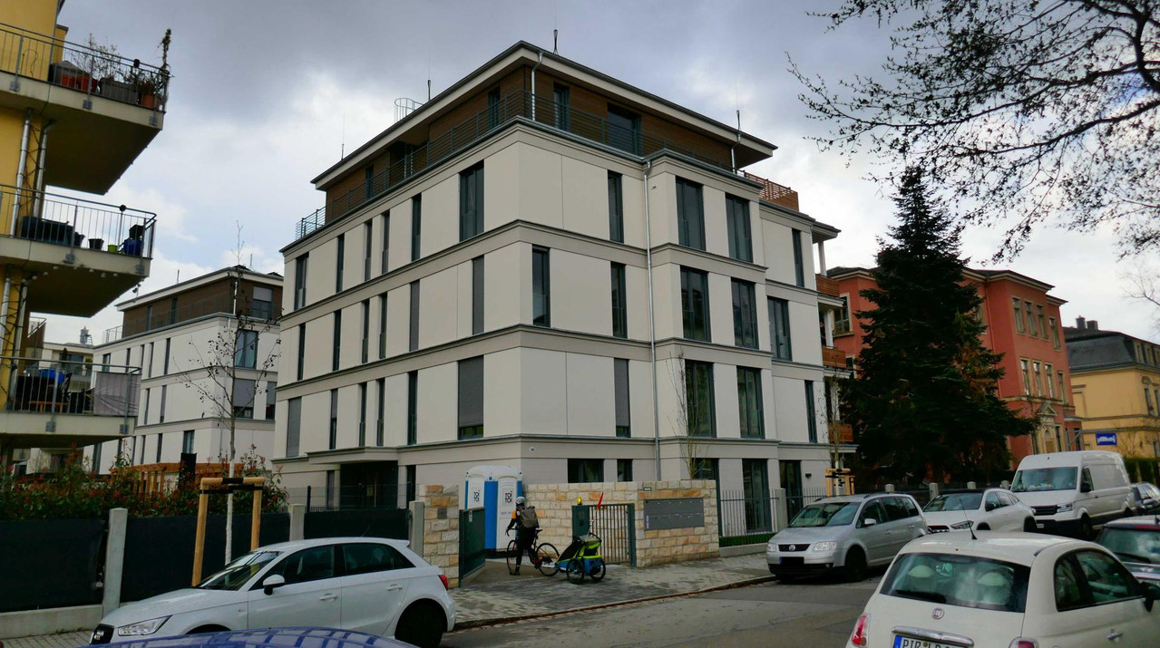 Bild: https://i.postimg.cc/7ZBdxyjv/P1340967.jpg