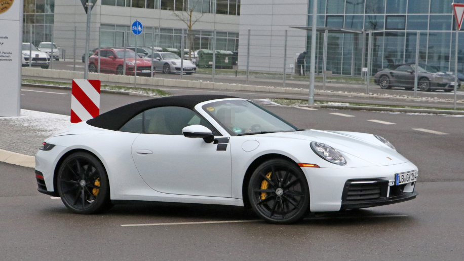 2020-porsche-911-992-spy-shots-1.jpg