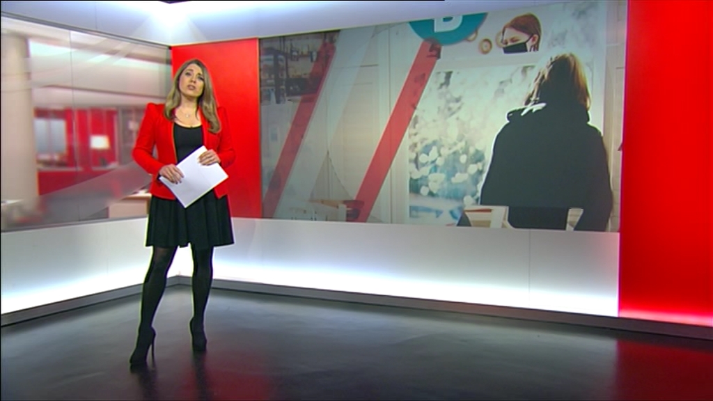01.27 - 18.30.00 - This Is BBC One HD. Please switch over to BBC One.ts_snapshot_17.24.396