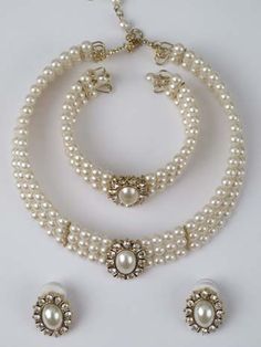 Handcrafted Fox Pearl Set