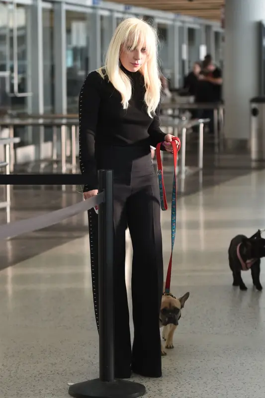 10-20-15-At-JFK-Airport-in-NYC-001.webp