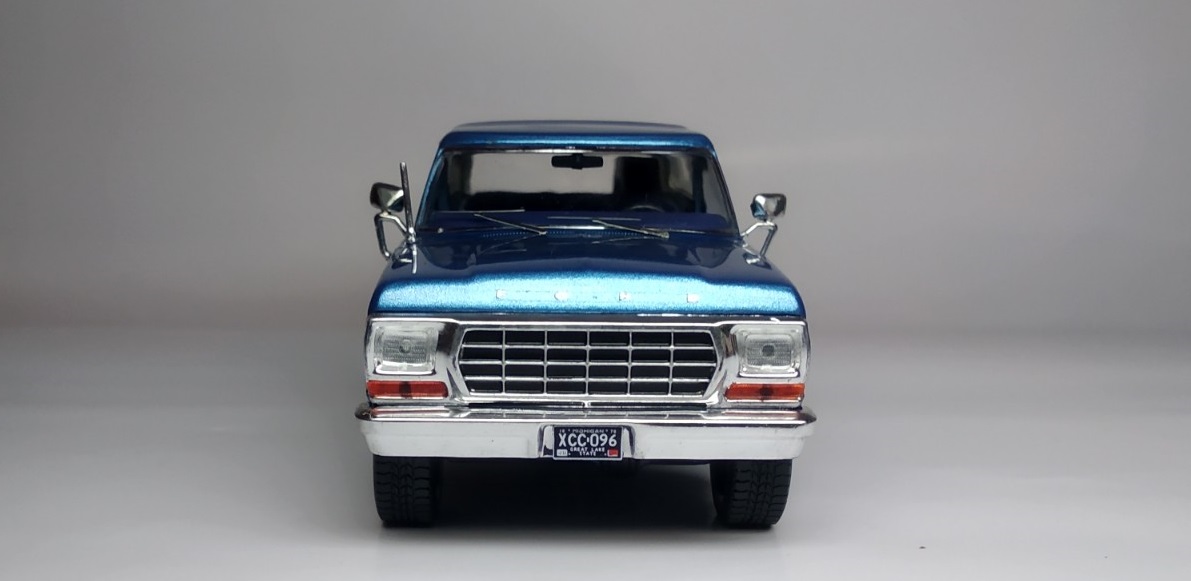 Ford Bronco 1978 (1)