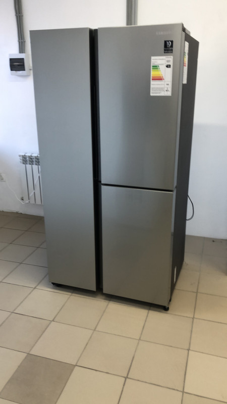 AF0953B1-A005-4F02-9A8D-531C157DB3D8