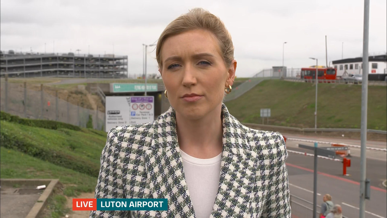 ITV Lunchtime News_20231011_13301355.ts_snapshot_16.38.043