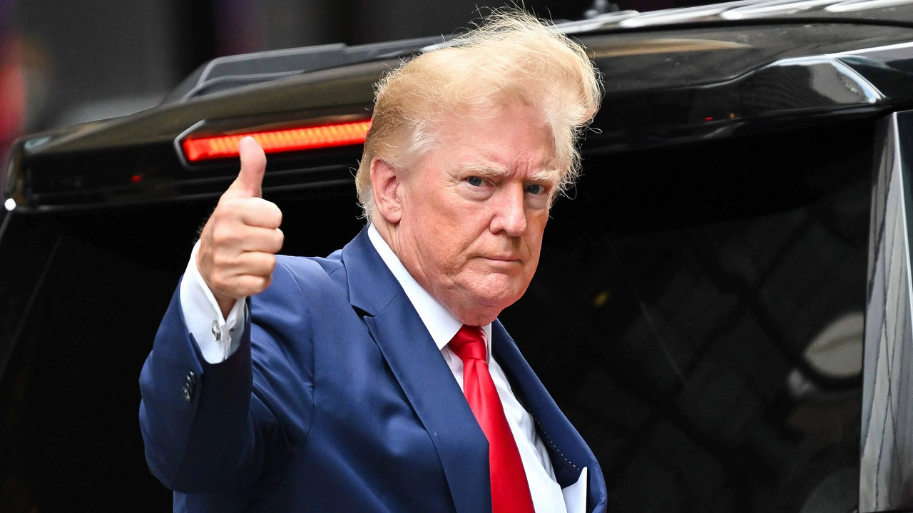 Donald Trump está siendo investigado por delitos de espionaje