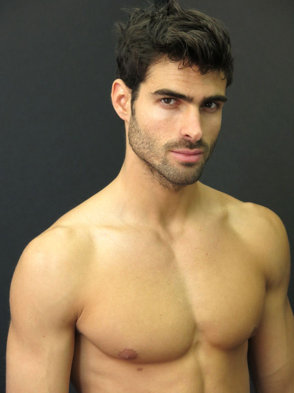 Classify & place Cuban model Juan Betancourt