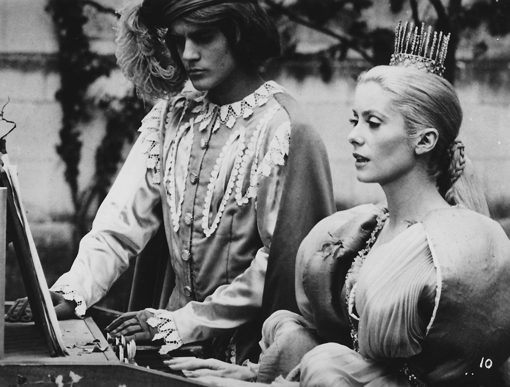 catherine_deneuve_mc11