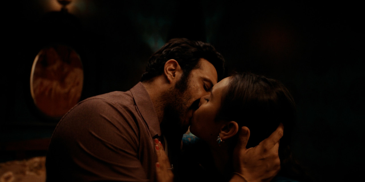 bambai.00_01_50_09.Still027