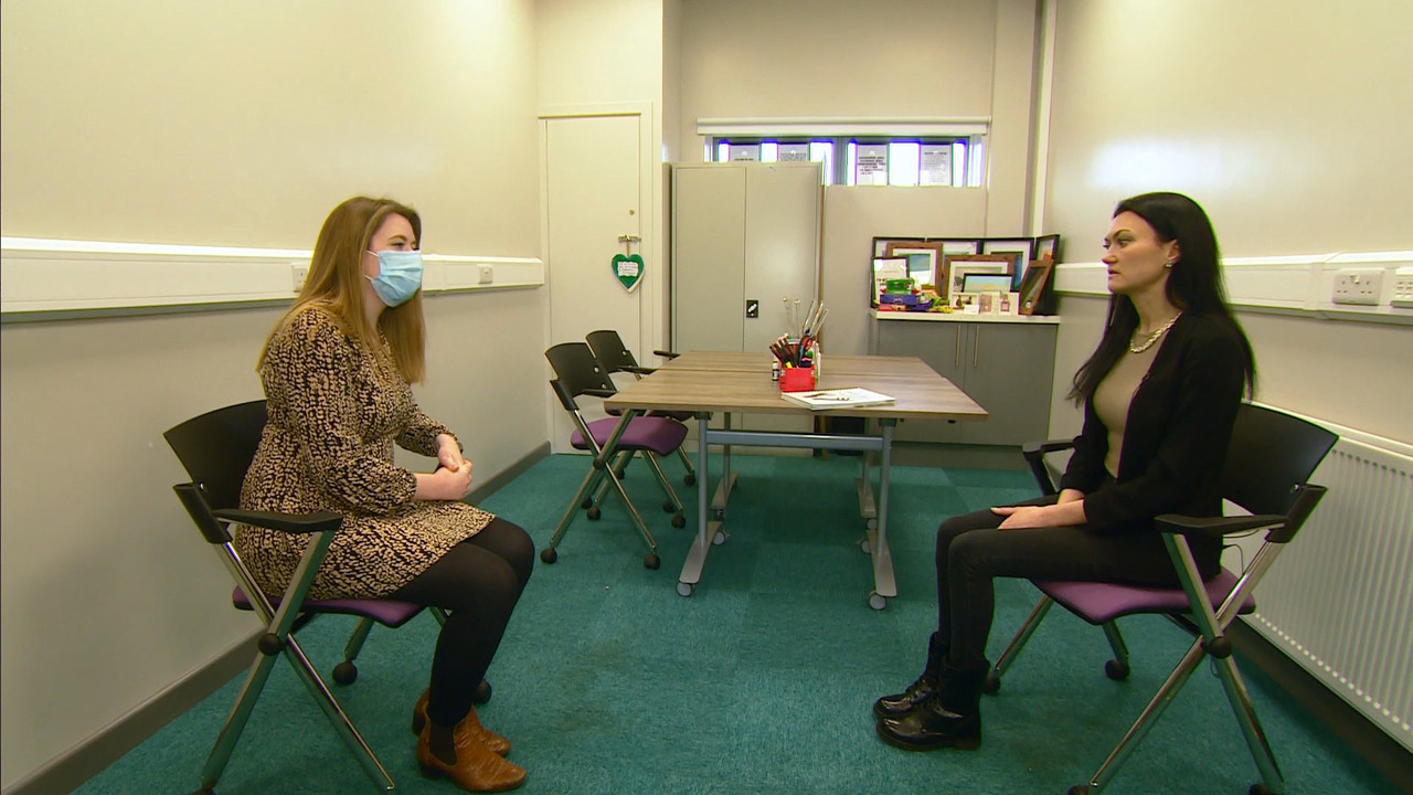 12.16 - 18.00.00 - ITV News London. The latest news in London and the....ts_snapshot_15.36.700