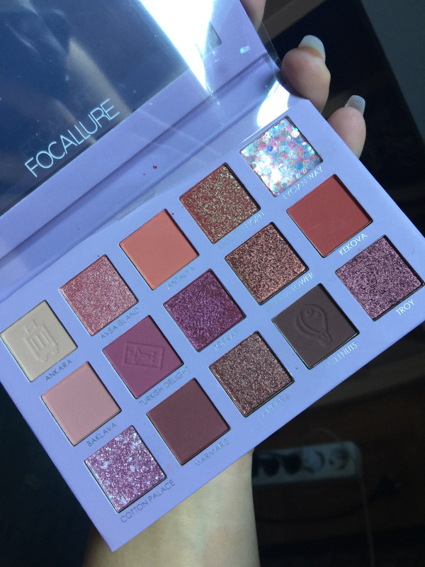 EFAE5B21-1371-484A-AF13-80A97DA95318