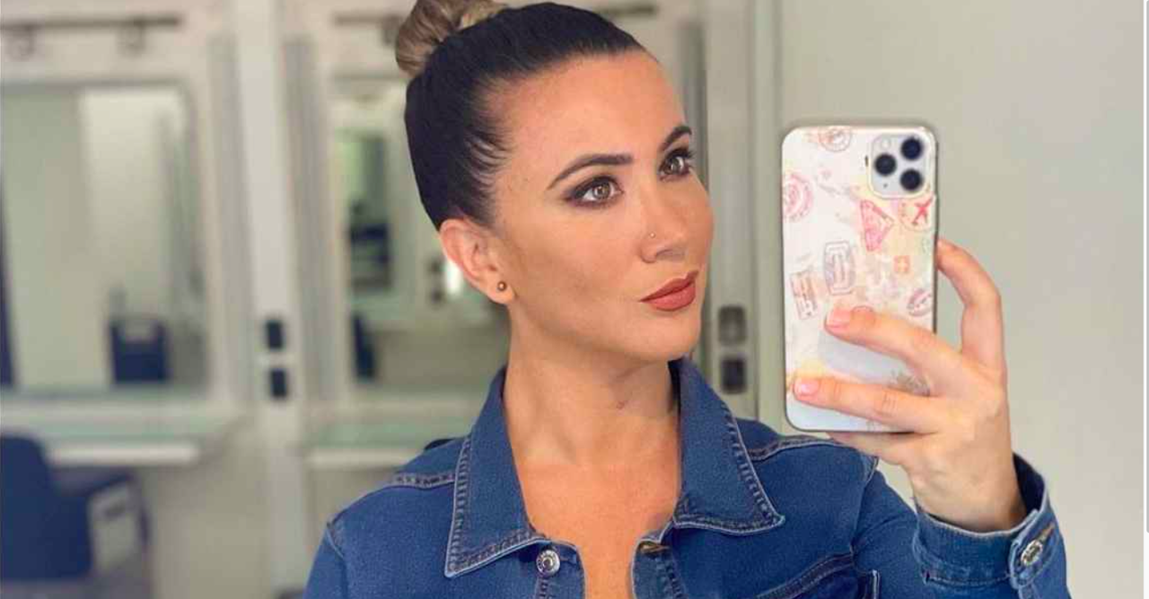 Mariazel impone estilo con sus minishort que la muestran como la más bella