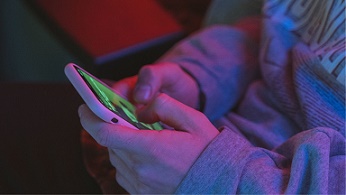 Бабуля звонить