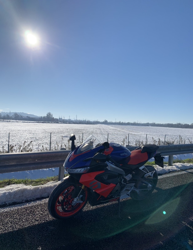 1C295524-BF45-4BE0-9489-6209330F1CB5