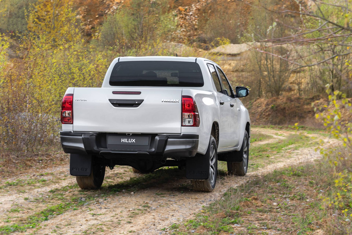 Toyota Hilux 2019 Special Edition (12)