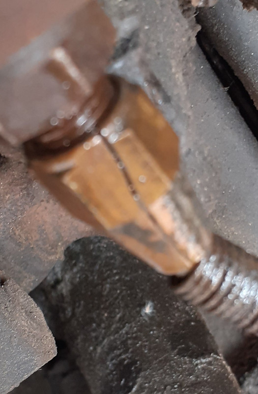 Vis fixation fendue