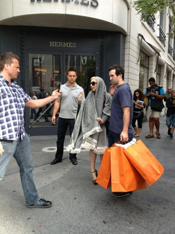 8-10-12-Leaving-Herme-s-Store-in-Chicago