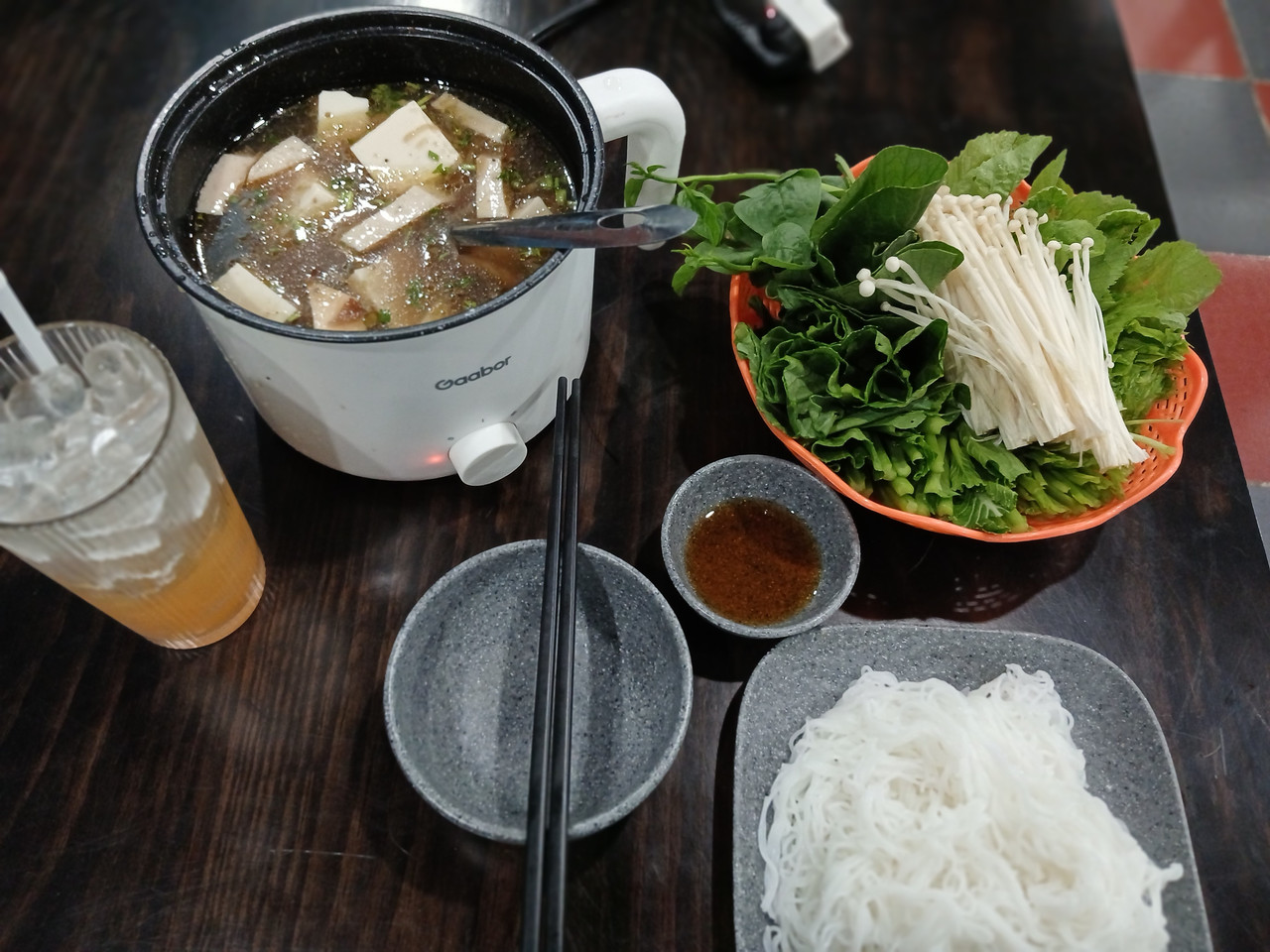 [Image: LVEG-VERSE-PEPPER-FOBDUE-LAU-NAM-TIEU-75e260220.jpg]