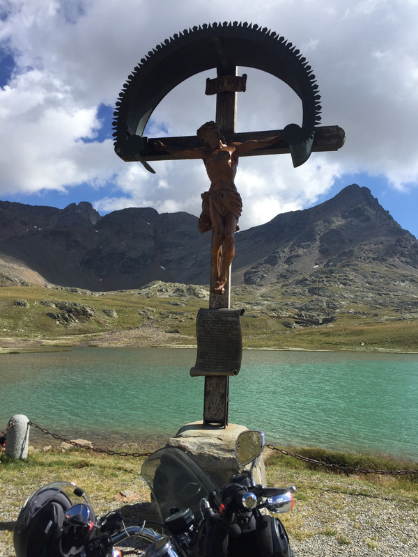 6A588232-6032-4A27-91EA-991C1EADB983