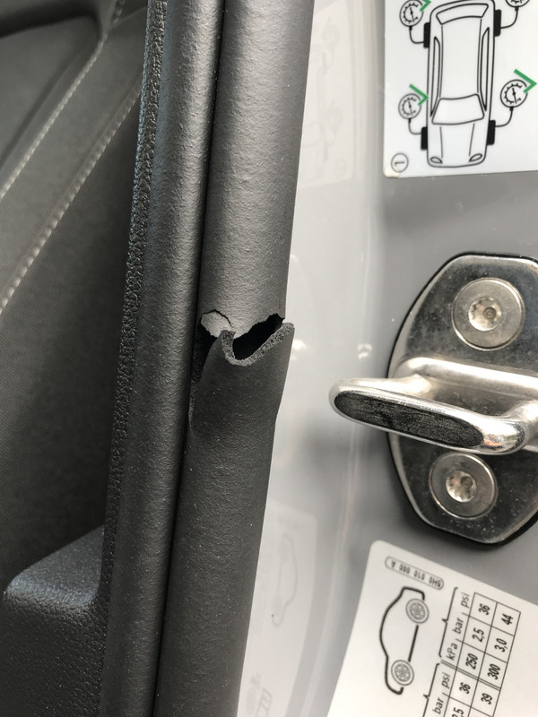 70851A42-4C57-4185-95F2-2FFA8032B232