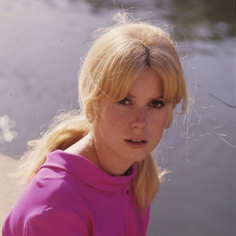 catherine_deneuve_me34