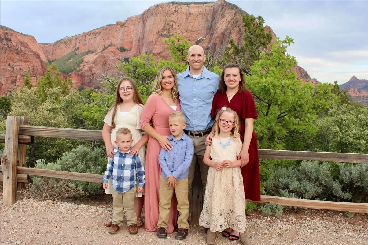 Padre mata 7 miembros de su familia y luego se suicida