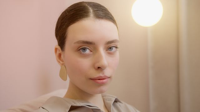 model with flawless, smooth makeup